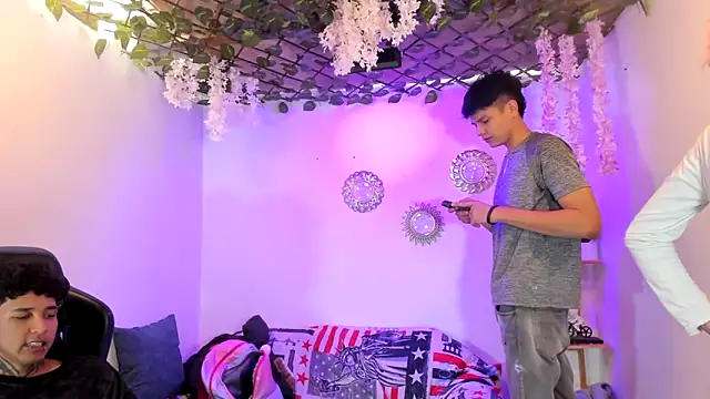 Snapshot of Bastian_boyshot77 chatting on October 14, 2:07 pm Bastian boyshot77 online show from October 14, 2:07 pm