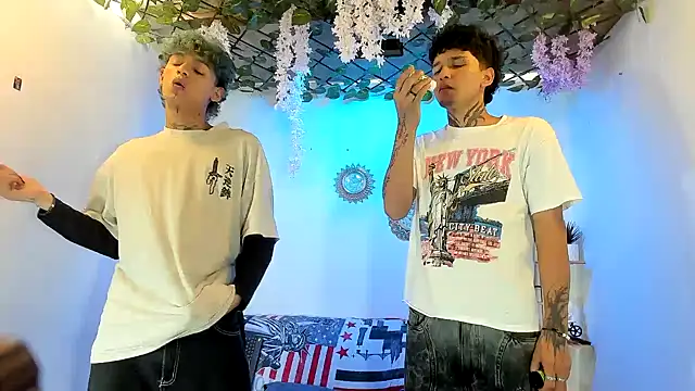 Snapshot of Bastian_boyshot77 chatting on November 8, 7:12 pm Bastian boyshot77 online show from November 8, 7:12 pm