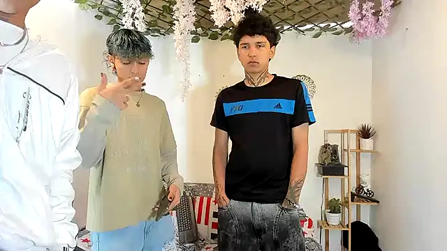 Snapshot of Bastian_boyshot77 chatting on November 16, 2:22 pm Bastian boyshot77 online show from November 16, 2:22 pm