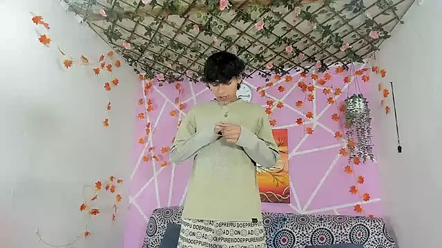 Bastian boyshot77 online show from December 17, 2:12 pm