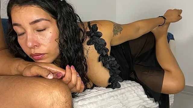BelleXBeast online show from June 26, 7:02 am