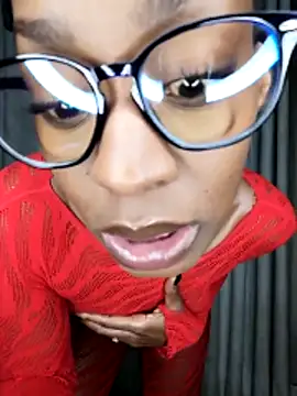 chocolatehotwife online show from May 9, 1:44 am