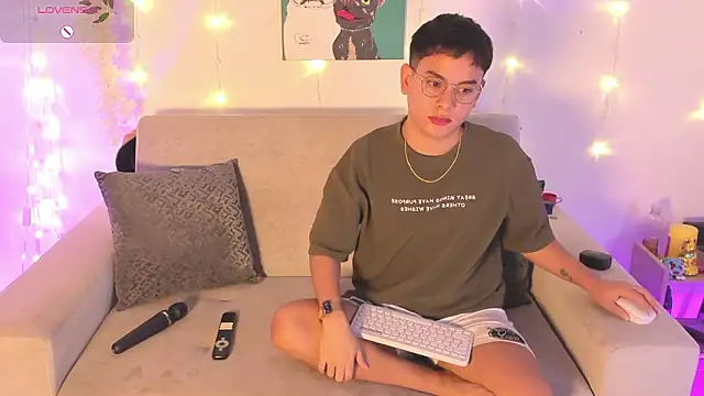 Young Ben online show from March 14, 4:34 pm