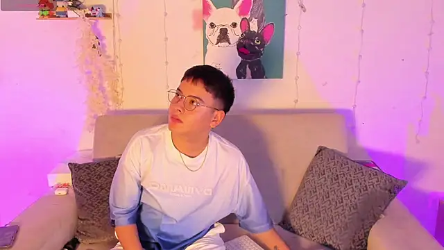 Young Ben online show from May 15, 10:50 pm