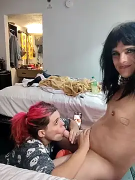 Snapshot of Sissy_Kitten chatting on February 15, 10:28 pm Sissy Kitten online show from February 15, 10:28 pm