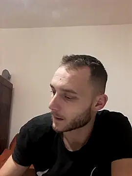 Snapshot of JeanBoney chatting on December 17, 8:26 pm JeanBoney online show from December 17, 8:26 pm