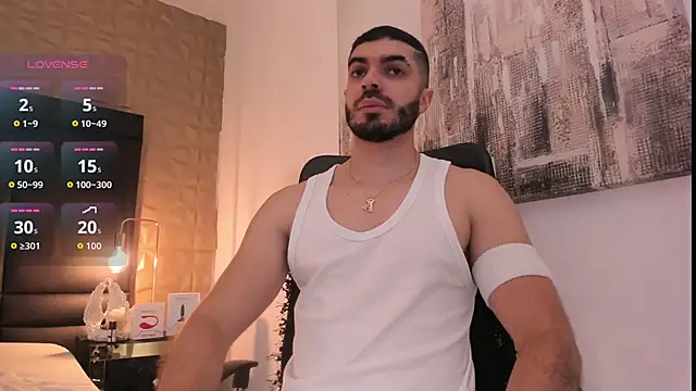 Snapshot of AxelThompson_ chatting on September 21, 11:45 am AxelThompson  online show from September 21, 11:45 am