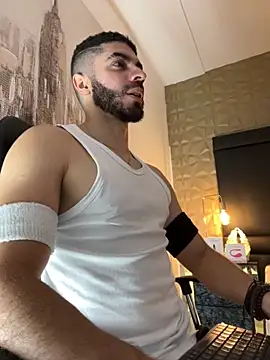 Snapshot of AxelThompson_ chatting on October 4, 11:08 am AxelThompson  online show from October 4, 11:08 am