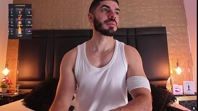 Snapshot of AxelThompson_ chatting on October 8, 11:52 am AxelThompson  online show from October 8, 11:52 am