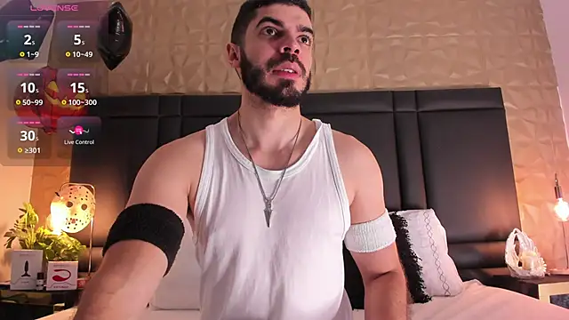 Snapshot of AxelThompson_ chatting on October 18, 12:39 pm AxelThompson  online show from October 18, 12:39 pm