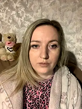 Snapshot of hotsteacher chatting on January 6, 2:48 am hotsteacher online show from January 6, 2:48 am