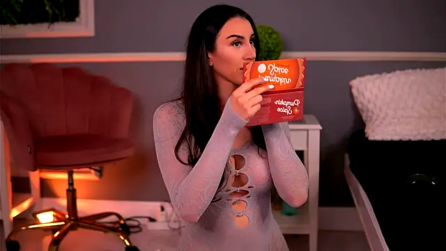 LucyxRios online show from November 7, 9:48 pm