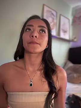 im-isabella online show from September 19, 8:20 pm