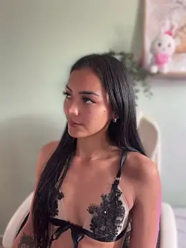 im-isabella online show from June 13, 8:07 pm