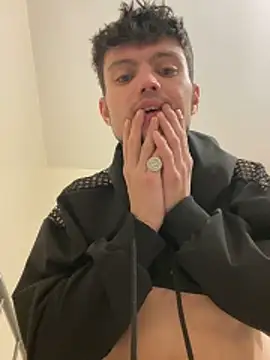 papipablow online show from December 14, 4:29 am