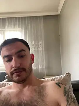 Snapshot of cihan_4141 chatting on May 2, 9:03 am cihan 4141 online show from May 2, 9:03 am