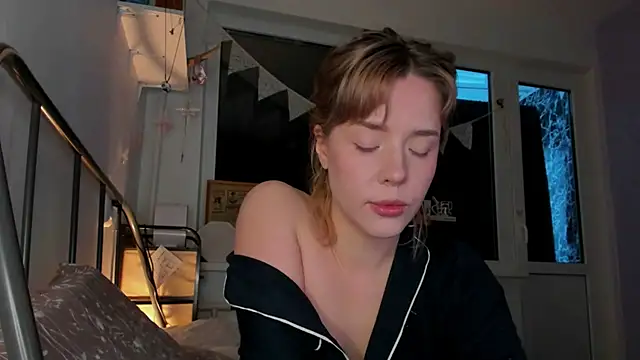  CuteAsFuck  online show from February 11, 1:49 pm