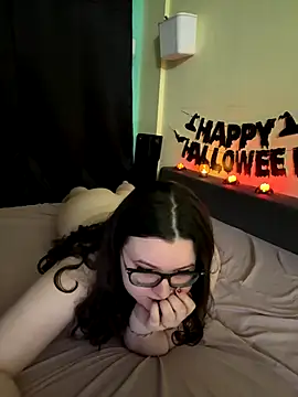 Snapshot of HaleyAyush chatting on October 24, 5:09 pm HaleyAyush online show from October 24, 5:09 pm