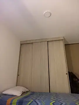 Snapshot of Alexia_24 chatting on April 5, 1:47 am Alexia 24 online show from April 5, 1:47 am