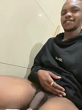 KyleMbatha online show from November 18, 6:12 pm