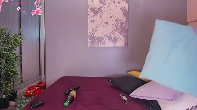 Hailey-Fox online show from December 3, 10:19 pm