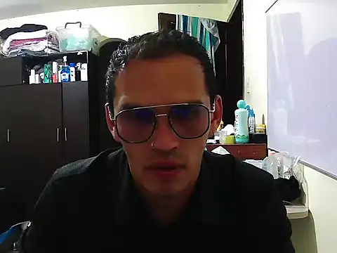 Snapshot of DOBLEWYOSK69G chatting on September 12, 10:21 pm DOBLEWYOSK69G online show from September 12, 10:21 pm