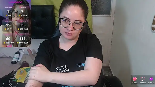 Snapshot of KrystalAdams chatting on April 6, 11:00 am KrystalAdams online show from April 6, 11:00 am
