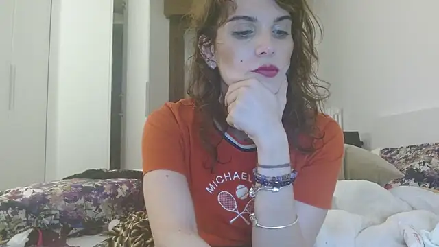 Snapshot of refem9 chatting on September 20, 6:31 pm refem9 online show from September 20, 6:31 pm