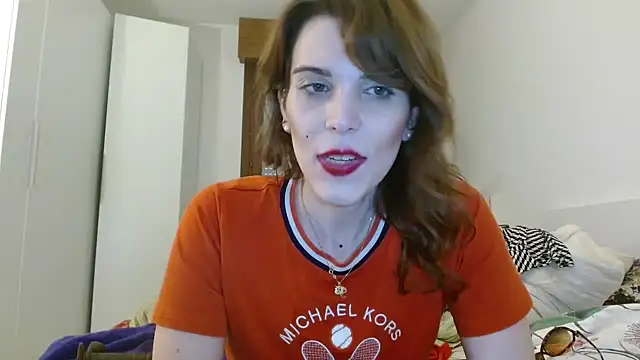 Snapshot of refem9 chatting on September 26, 2:21 pm refem9 online show from September 26, 2:21 pm