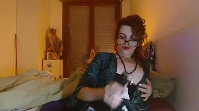 Snapshot of refem9 chatting on November 3, 5:25 pm refem9 online show from November 3, 5:25 pm