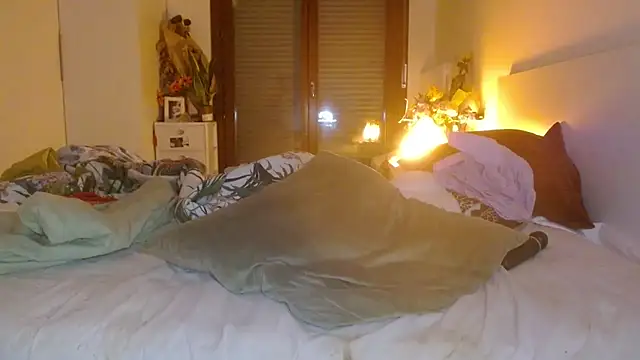 refem9 online show from November 15, 4:47 pm