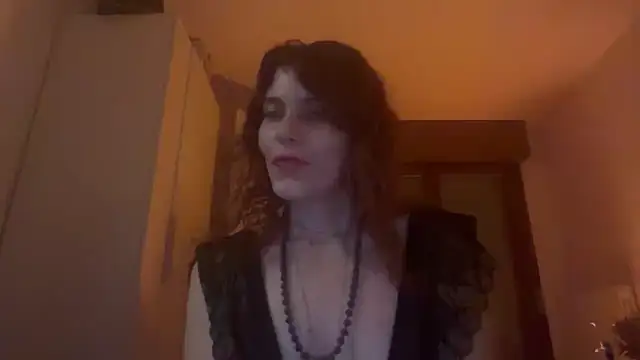 Snapshot of refem9 chatting on March 2, 4:03 am refem9 online show from March 2, 4:03 am