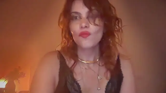 Snapshot of refem9 chatting on May 14, 8:59 pm refem9 online show from May 14, 8:59 pm