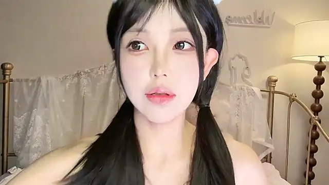 Snapshot of kiraa-0051 chatting on October 2, 4:41 am kiraa-0051 online show from October 2, 4:41 am