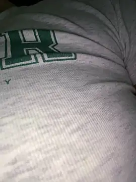 Snapshot of Ninazhang chatting on December 23, 1:25 am Ninazhang online show from December 23, 1:25 am