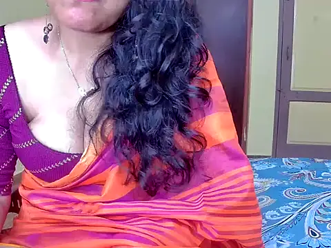 Snapshot of MasTANIYA chatting on December 1, 1:32 am MasTANIYA online show from December 1, 1:32 am
