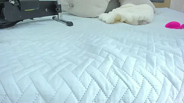 juliette pretty  online show from November 22, 7:13 pm