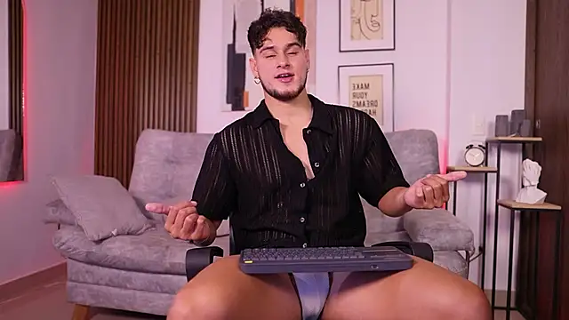 DaviesBrown online show from October 3, 9:01 pm