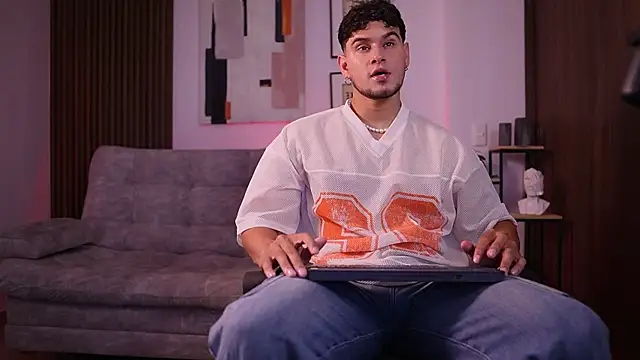 DaviesBrown online show from December 20, 8:16 pm