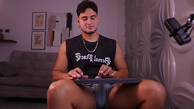 DaviesBrown online show from June 26, 9:41 pm