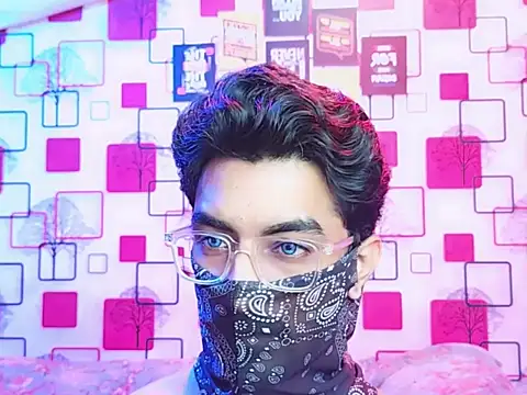 ChiseledCharm online show from October 23, 7:45 pm