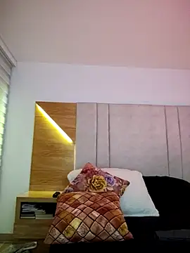 Snapshot of David_tatto1 chatting on September 9, 2:44 am David tatto1 online show from September 9, 2:44 am