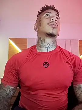 Snapshot of David_tatto1 chatting on October 23, 2:11 am David tatto1 online show from October 23, 2:11 am