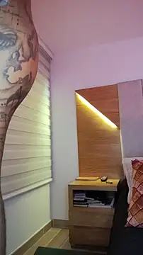 Snapshot of David_tatto1 chatting on November 19, 2:22 am David tatto1 online show from November 19, 2:22 am