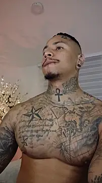 Snapshot of David_tatto1 chatting on November 21, 2:54 am David tatto1 online show from November 21, 2:54 am