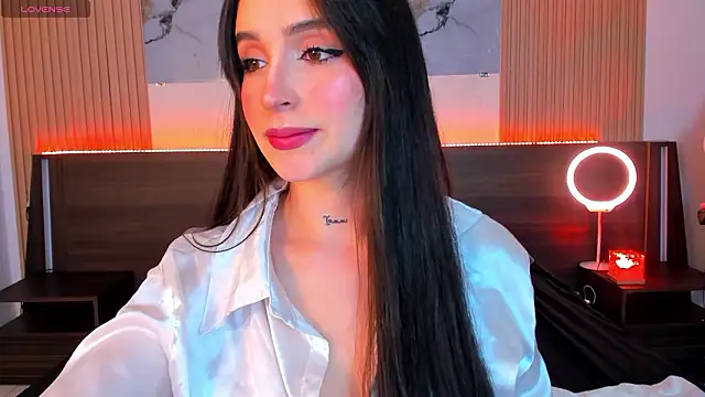 Snapshot of samanthaa_moon chatting on February 3, 12:31 am samanthaa moon online show from February 3, 12:31 am