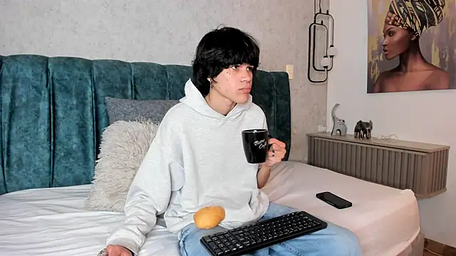 Diamond twink online show from June 22, 1:41 pm
