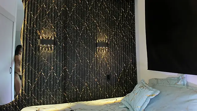 Snapshot of ZOETTAYLOR chatting on November 13, 11:14 pm ZOETTAYLOR online show from November 13, 11:14 pm