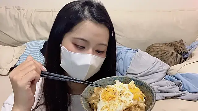 LHeart online show from October 13, 12:38 pm