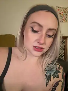 seeunexttuesday online show from November 5, 12:21 am